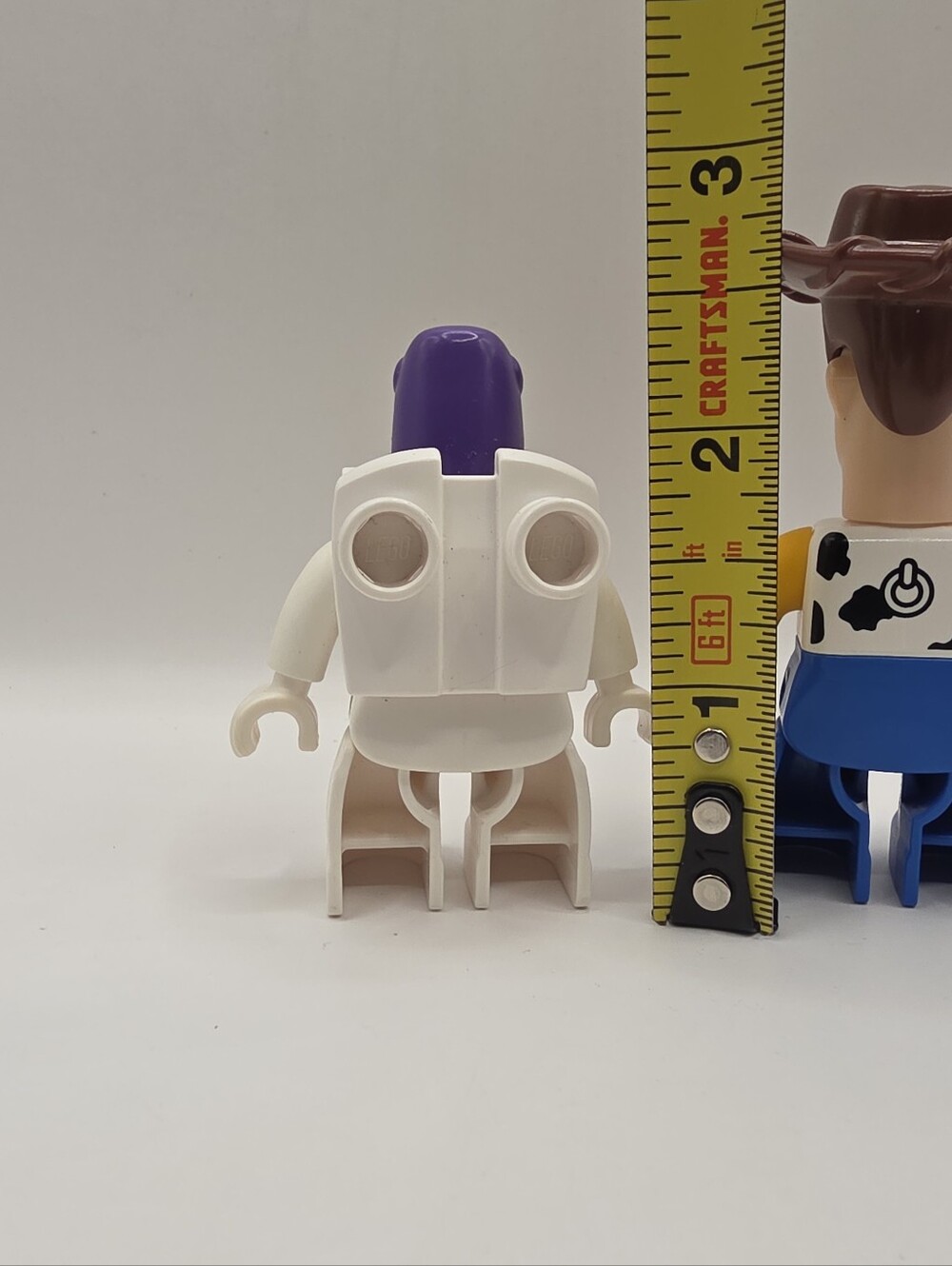 LEGO Duplo Toy Story Buzz Lightyear and Woody - Picture 2 of 3